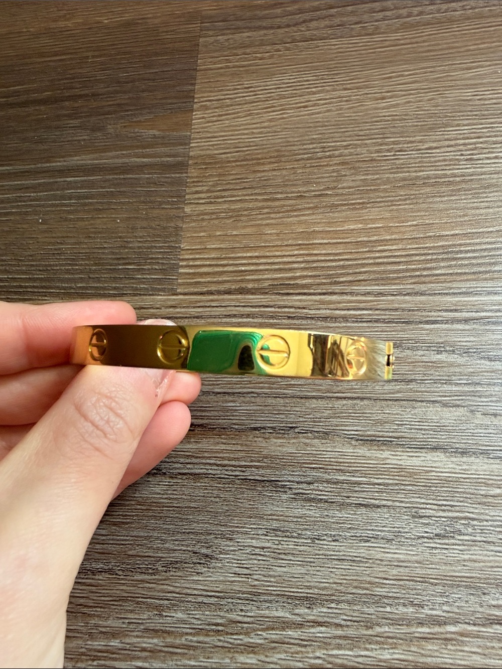Gold Screw Motif Bangle Bracelet - Women Accessories